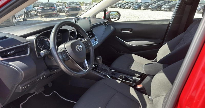 Toyota Corolla cena 81900 przebieg: 52979, rok produkcji 2019 z Dynów małe 277